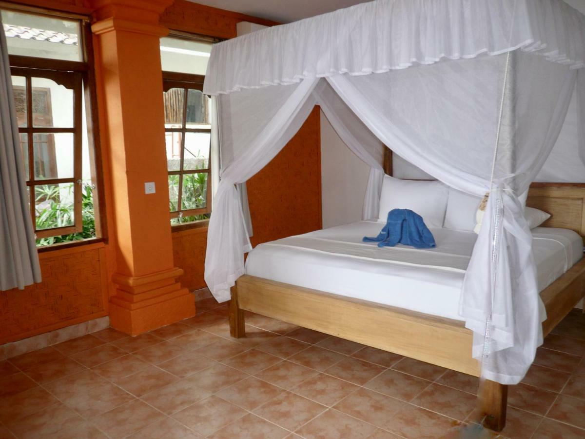 Double or Twin Room Sea View
